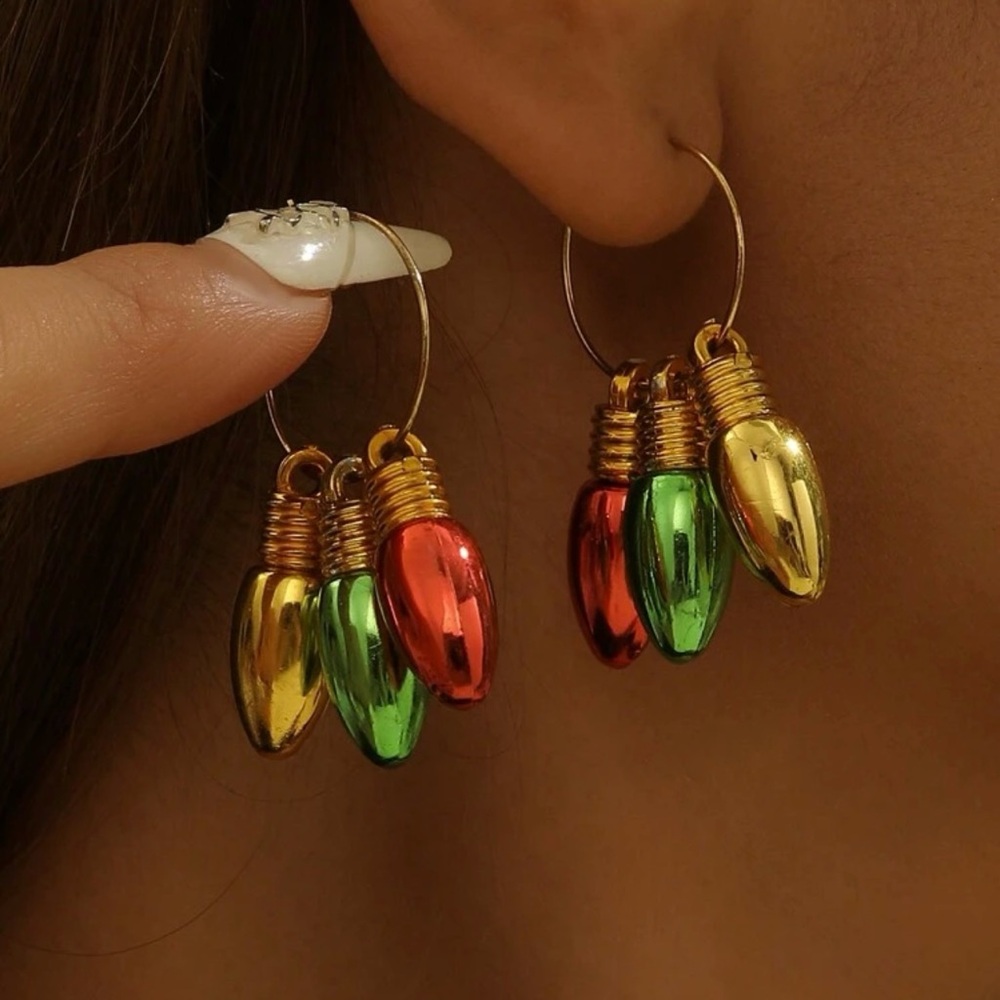 Brand New Christmas Light Dangle Earrings